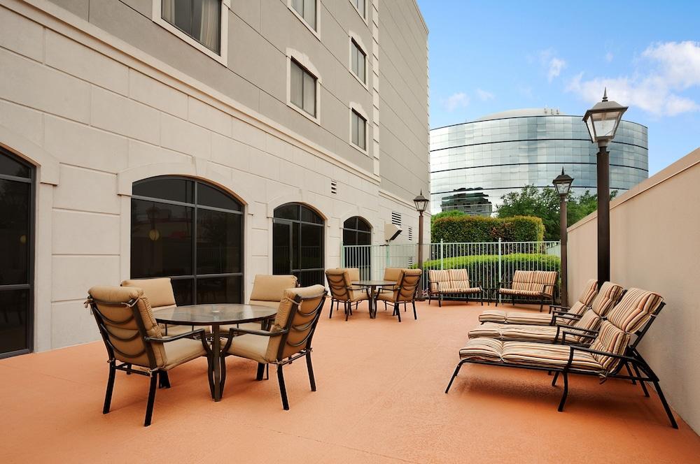 Embassy Suites By Hilton Houston Near The Galleria Ngoại thất bức ảnh