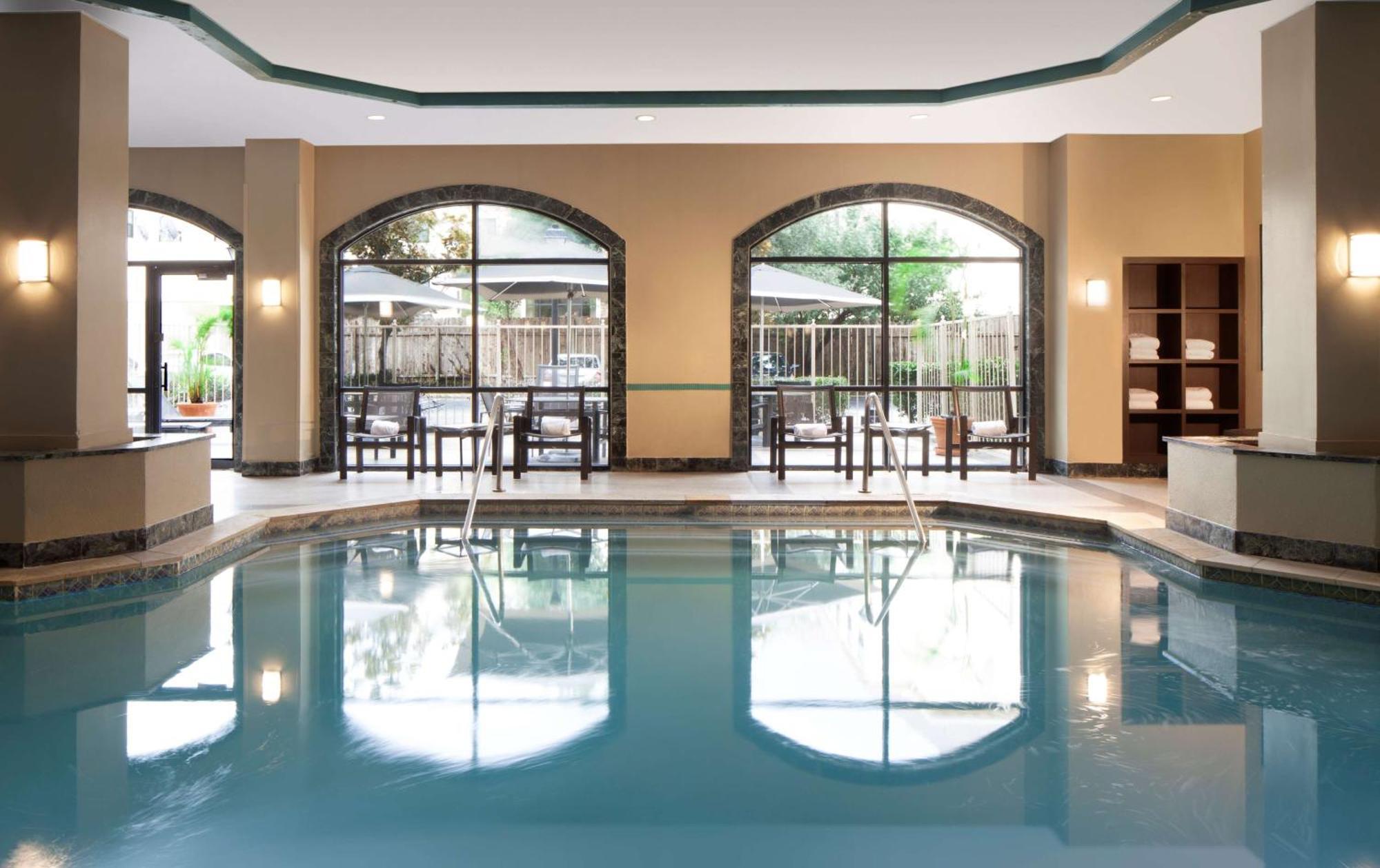 Embassy Suites By Hilton Houston Near The Galleria Ngoại thất bức ảnh