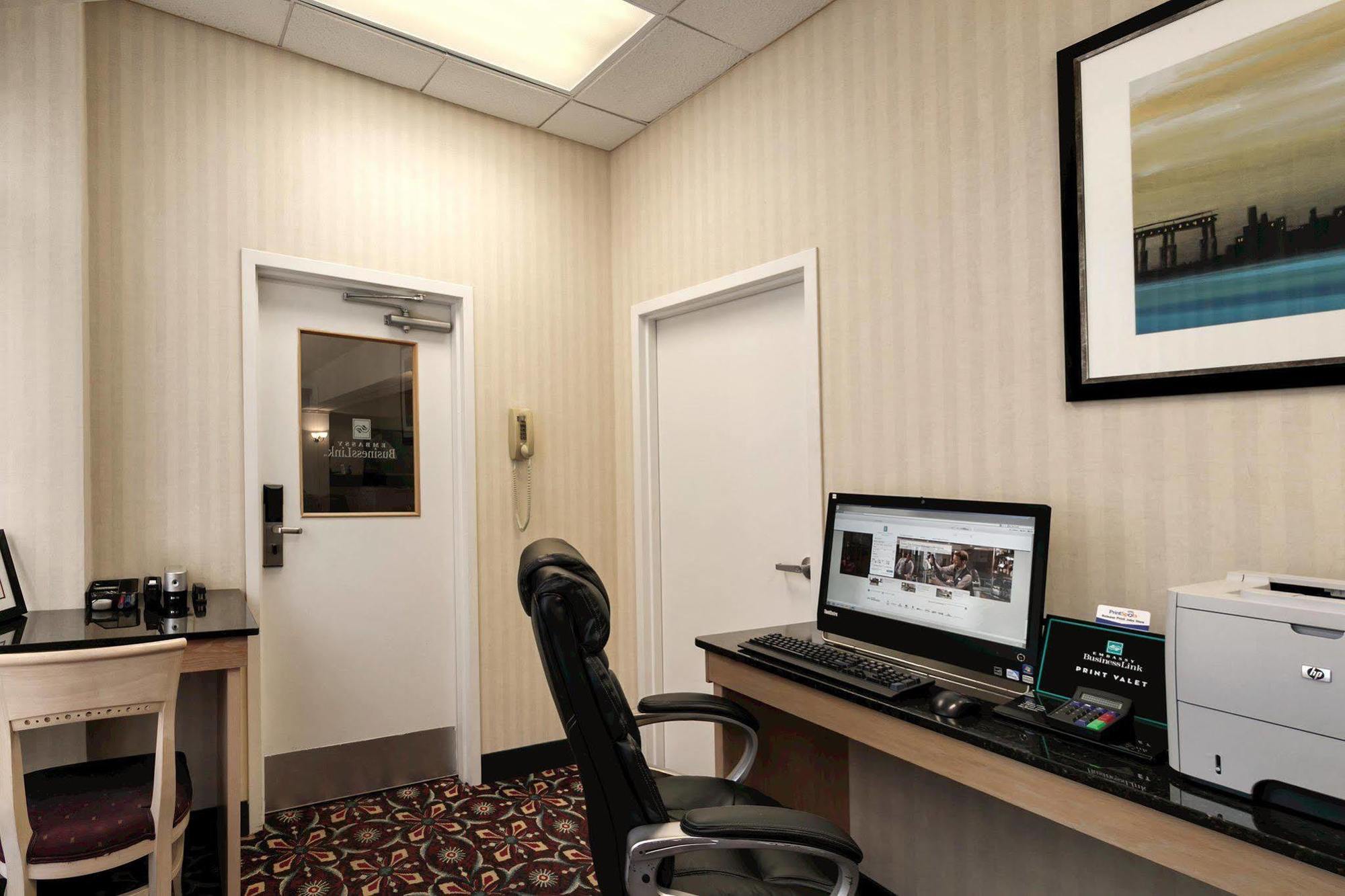 Embassy Suites By Hilton Houston Near The Galleria Ngoại thất bức ảnh